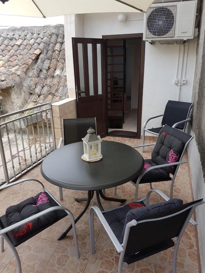 Beachfront house Sea la Vie Kaštela Extérieur photo